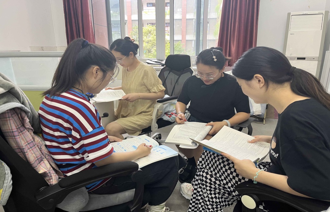 【丁香汉声•教学】第二次数学组集体备课活动侧记_html_2be02b1a.jpg