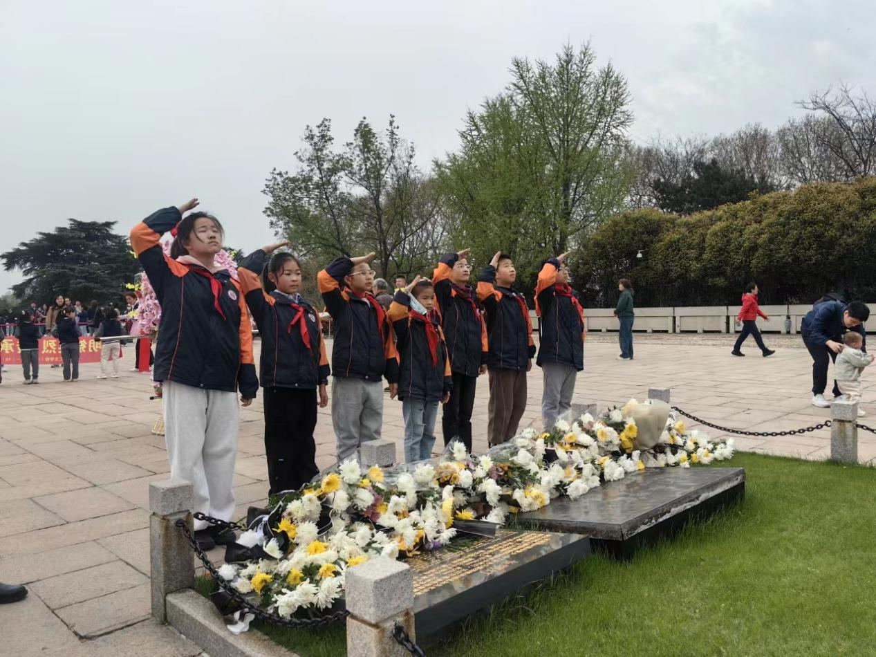 2024.05.13家长互助团雨花台活动（吴卓松）_html_m37a9f8be.png