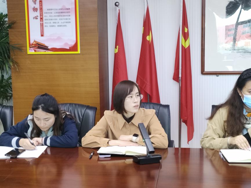 【丁香汉声•】一年级常规评比活动反馈会议侧记_html_m52fec14b.jpg