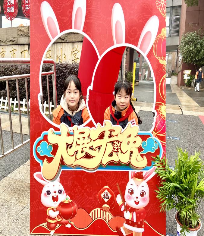 新闻稿_html_m6d718d89.jpg