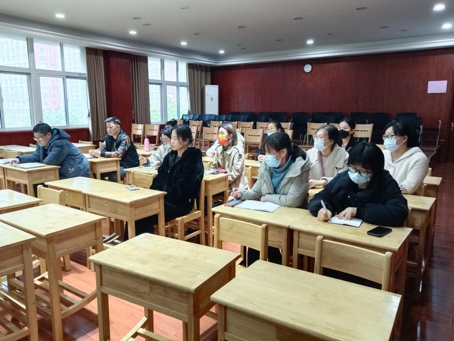 【丁香汉声 班主任成长营】美好“十”光  向阳成长_html_m18f7d482.jpg
