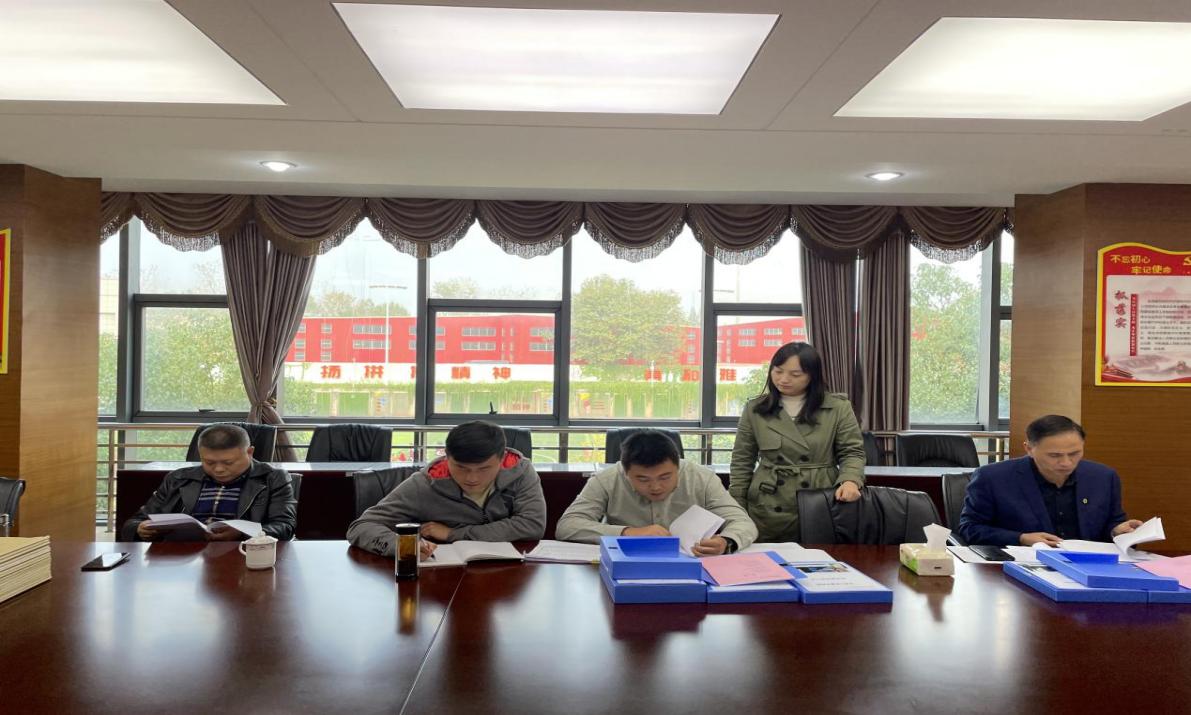 栖霞区体育工作专项督导组来我校进行督导_html_m5e87ad9b.jpg