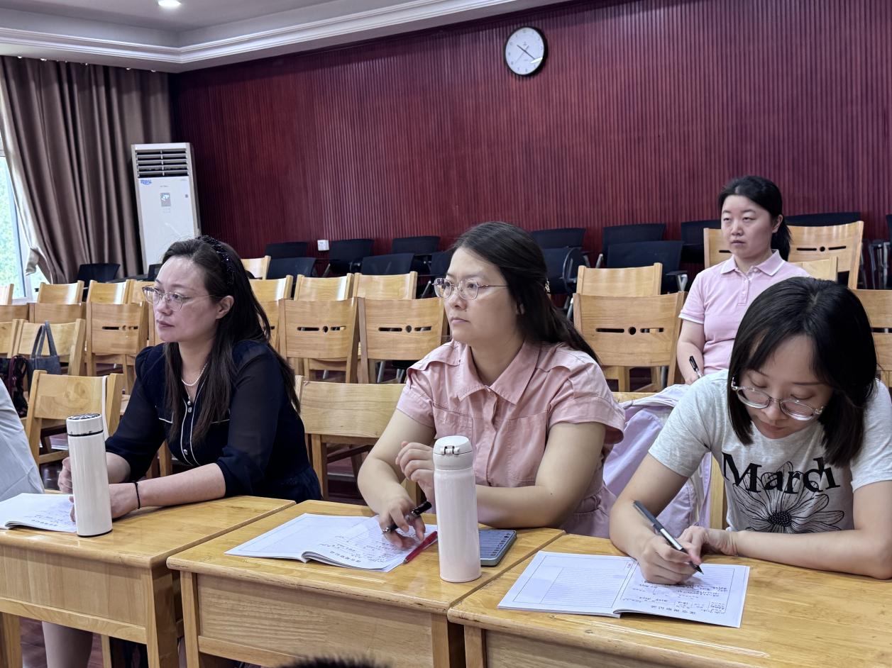 深耕课堂育素养 凝心聚力促成长_html_8861308.jpg