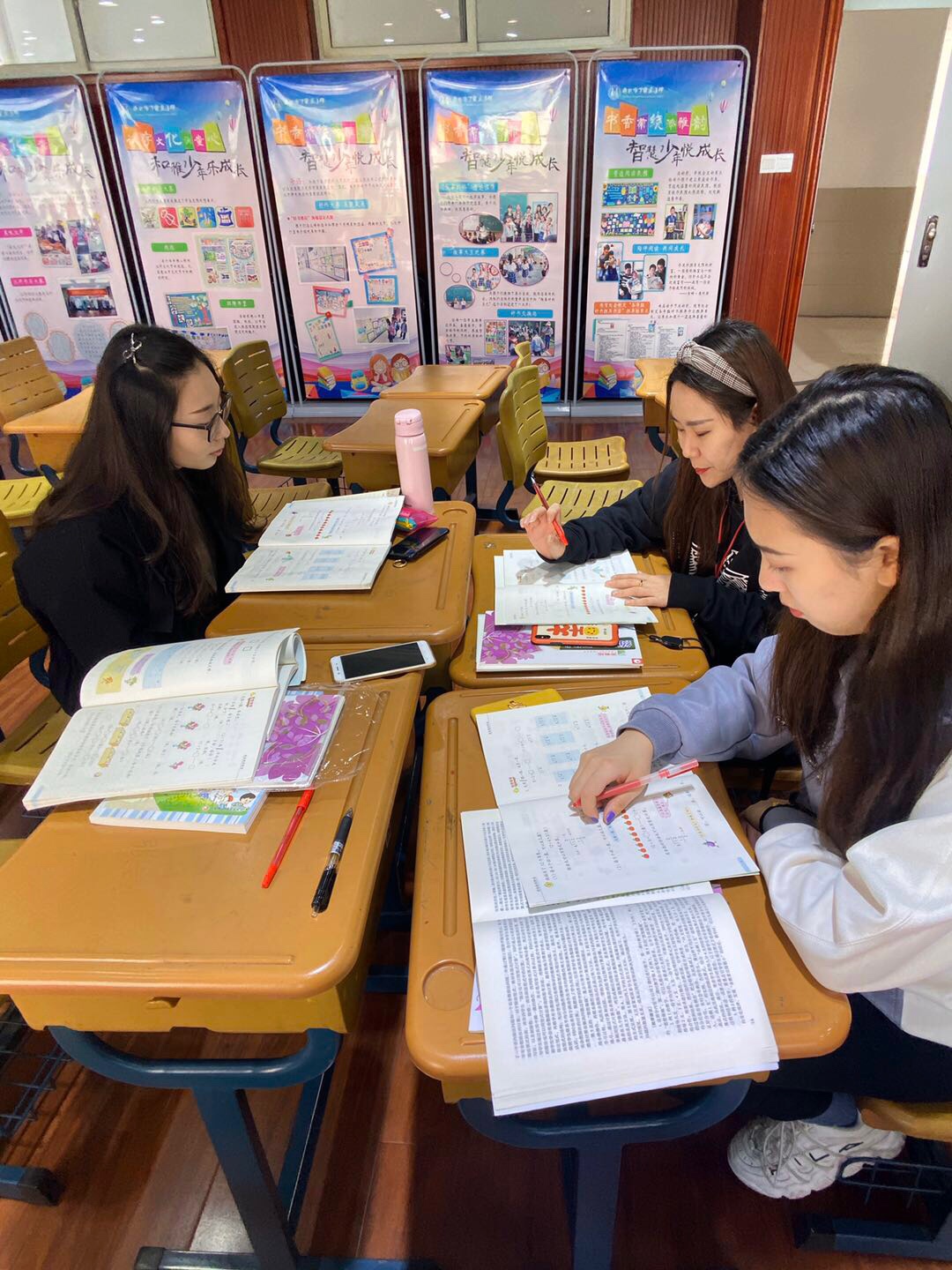 二年级数学4月23日备课报道_html_m914cebf.jpg