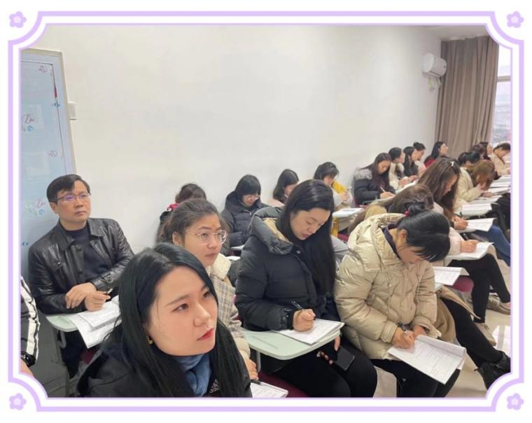 “领•研”项目示范课新闻稿(1)_html_mbae3853.jpg