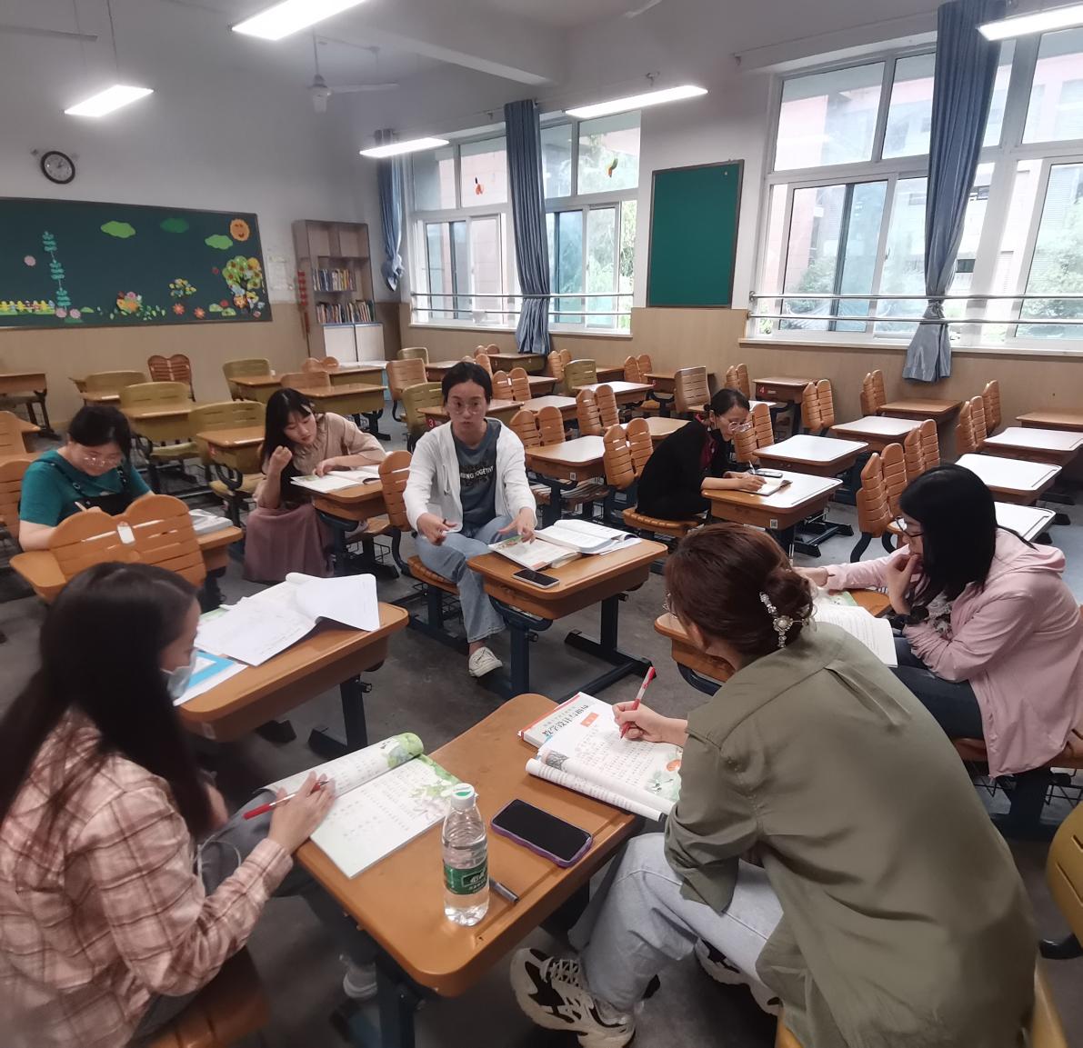 学习课程标准 锤炼语文团队_html_m53d0ea73.jpg