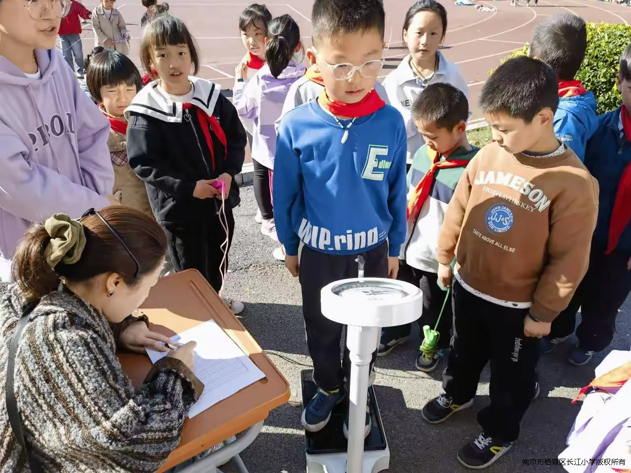 图片4.png 图片4.png