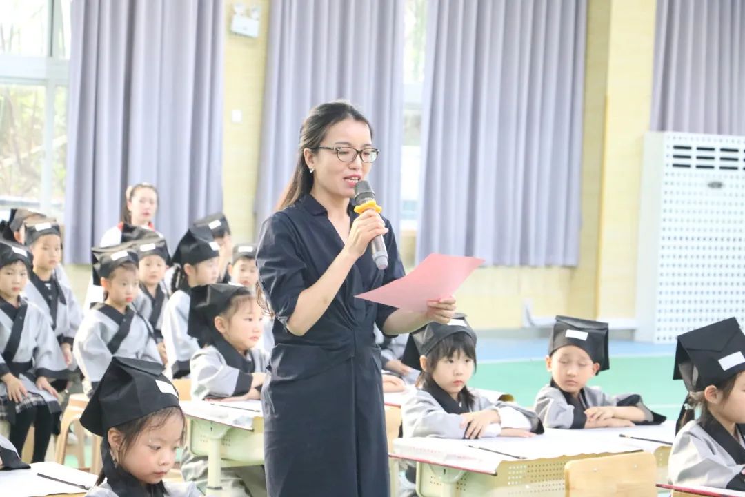 入学仪式_html_m1075fb59.jpg