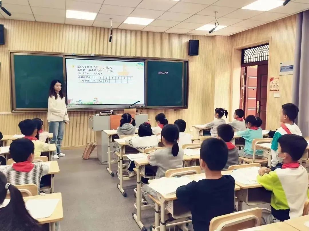《书院紫金》优化课堂抓手 注重作业品质——记紫金小学数学学科“知新课堂”系列活动（二）