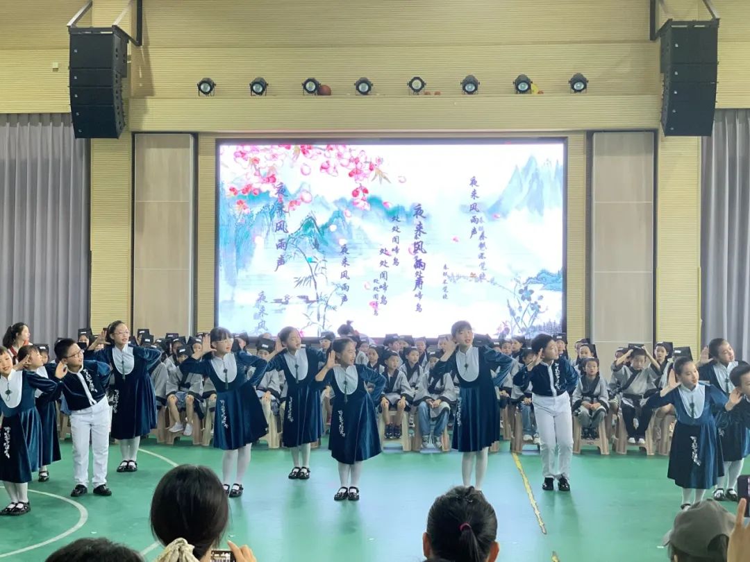 新生入学仪式_html_m6b970b14.jpg