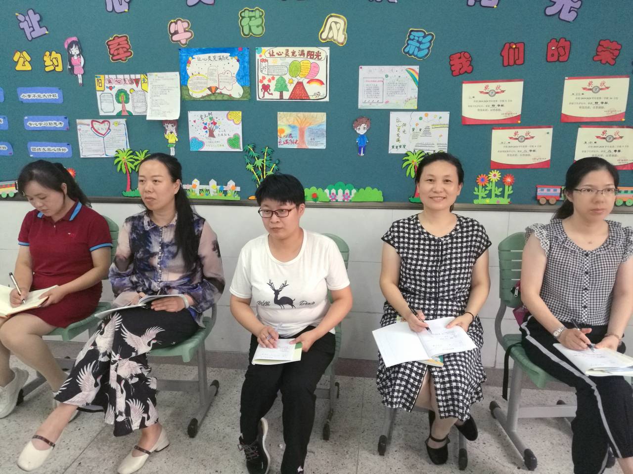 六语第二次教研_html_6ae6f39.jpg