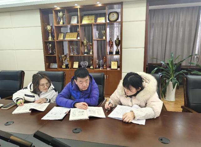 2024.2.29【尚美迈小·学科研究】有“备”而来,“备”出精彩——迈小数学组集体备课报道_html_m23f1b79e.jpg