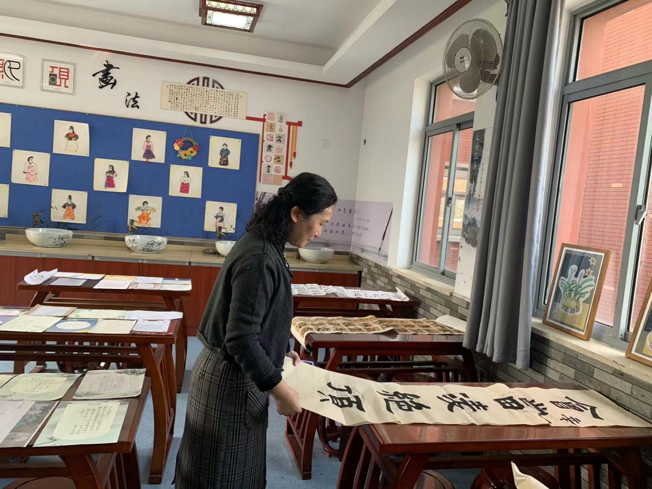 正弘扬传统文化,展示书法魅力_html_m2e693a69.jpg