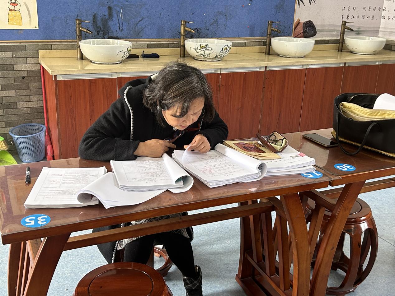 12.7【尚美迈小▪学科研究】“研”无止境 “语”海探知_html_7cdcea.jpg