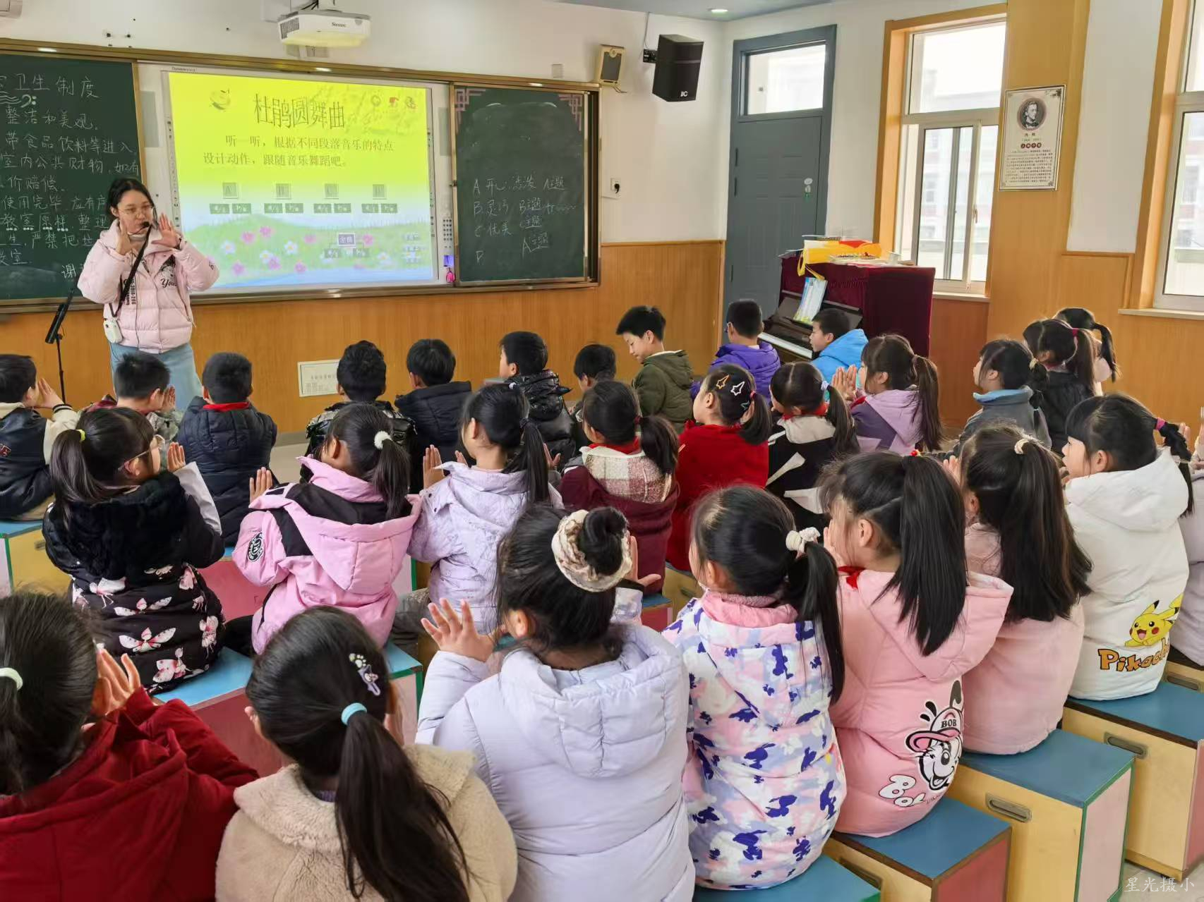 张老师模仿杜鹃鸟叫.jpg