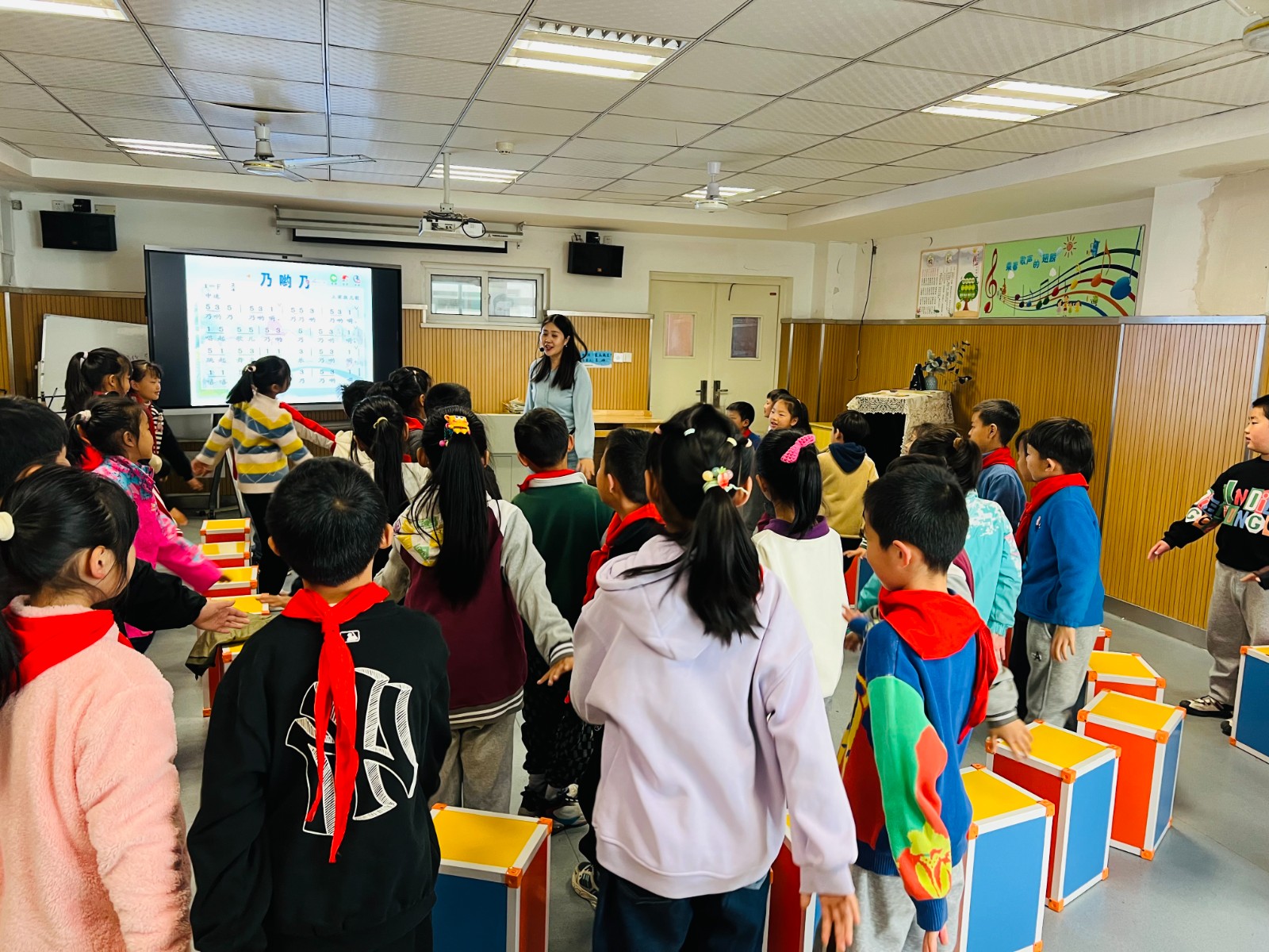 【星光摄小】民歌传情 声动课堂——摄山星城小学天佐路分校音乐教研组校本研修活动（二）