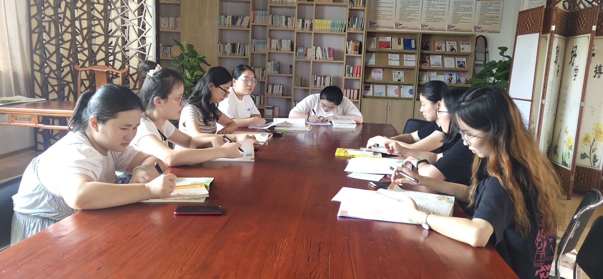 【星光摄小】二年级语文组第一次集体备课