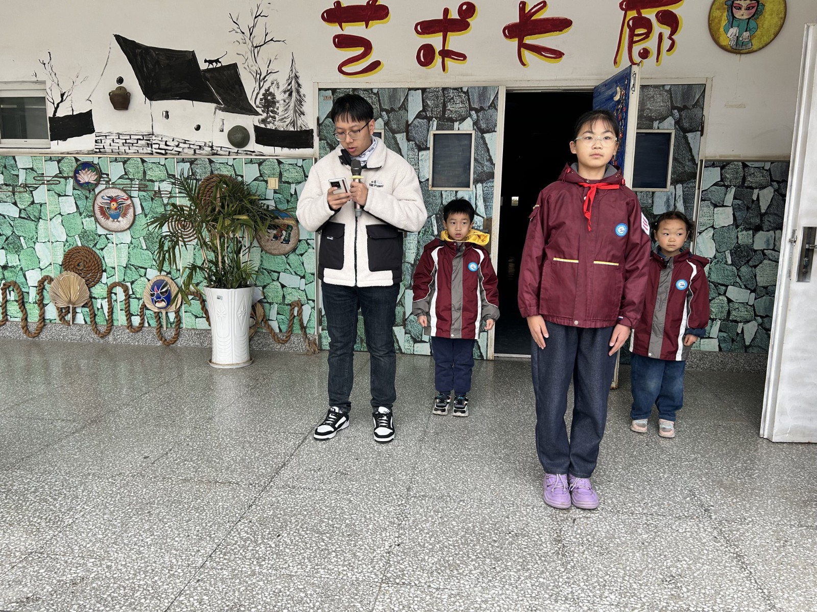 【星光摄小】“弘扬爱国精神，树立报国之志”——摄小天佐路校区第十五周升旗仪式系列活动报道