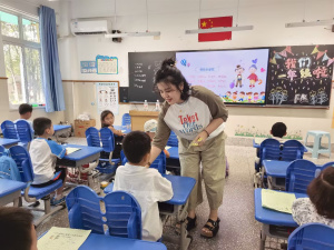 【星光摄小】童心探校，乐趣启航——摄小天佐路分校2025级新生入学仪式精彩纷呈