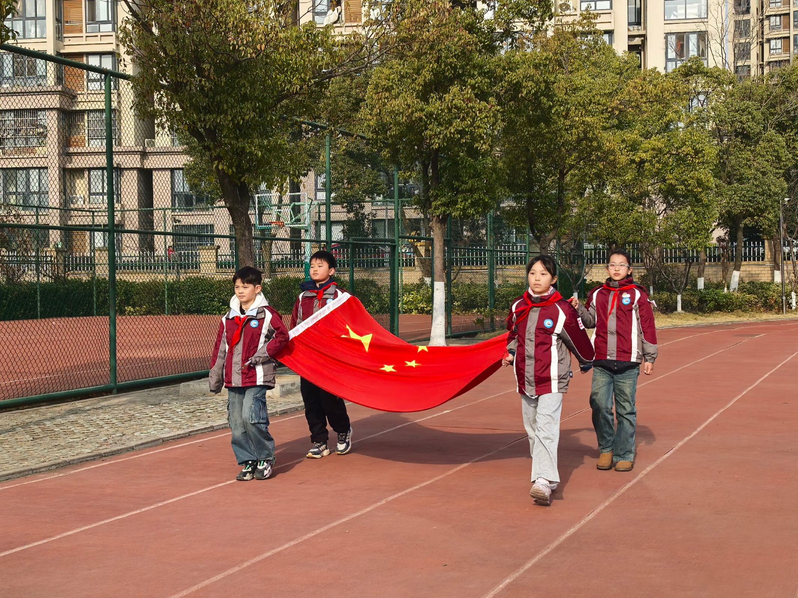 升旗仪式.jpg