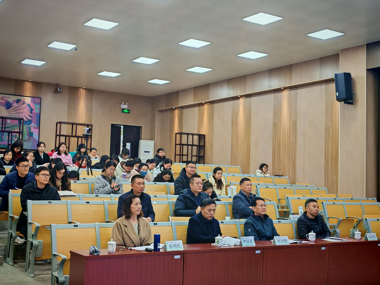图1.jpg