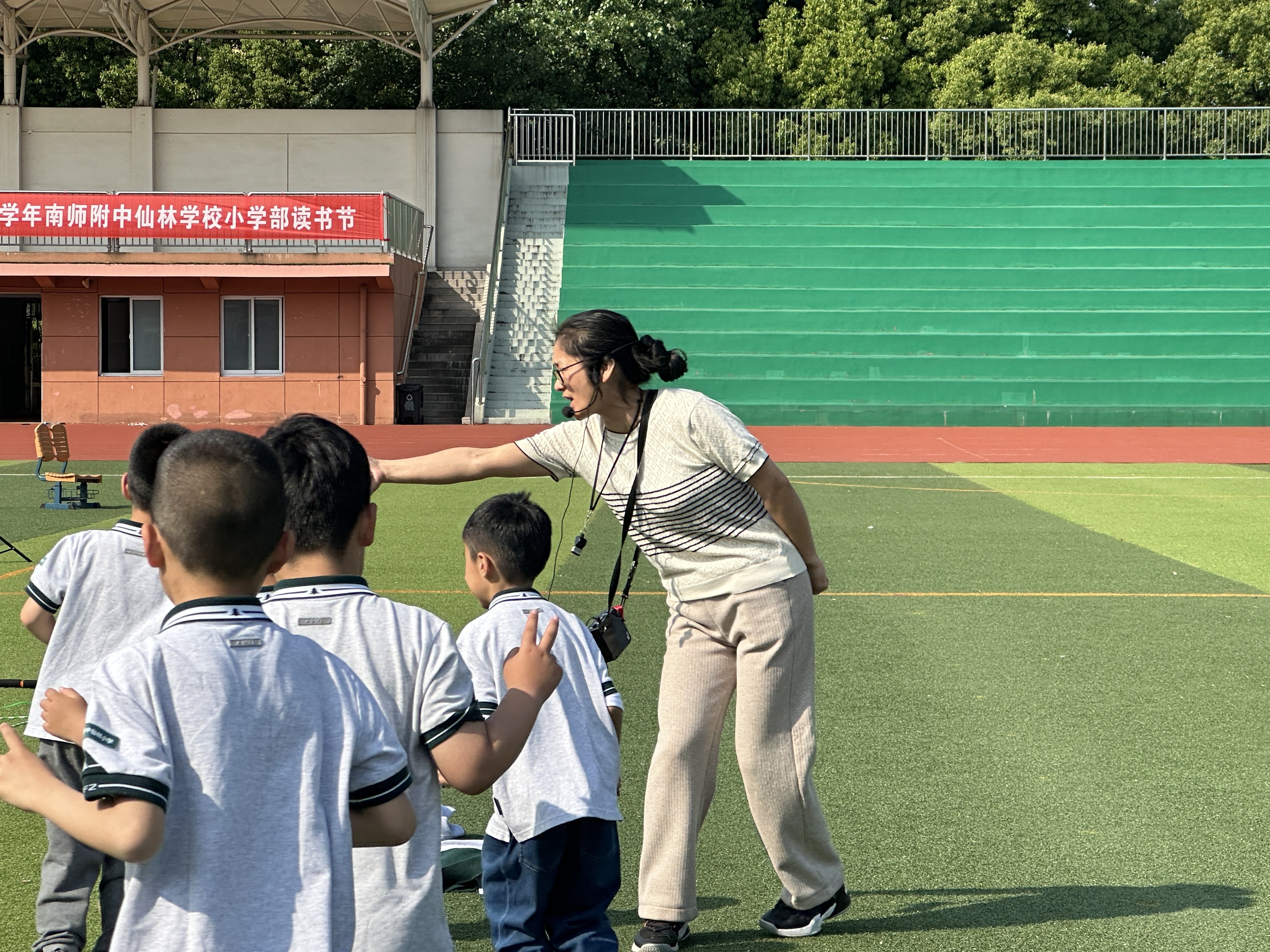 新闻报道5)_html_6c7cfcbb.jpg
