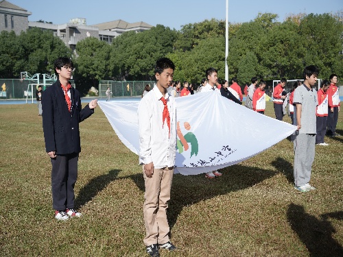 校旗方阵.jpeg 校旗方阵.jpeg