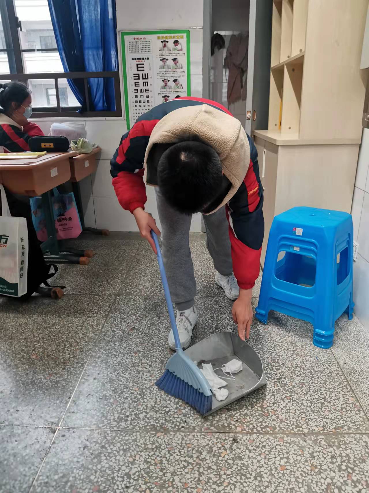 九年级复课新闻稿_html_26d52292.jpg