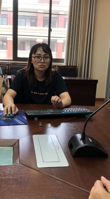 杨倩.jpg