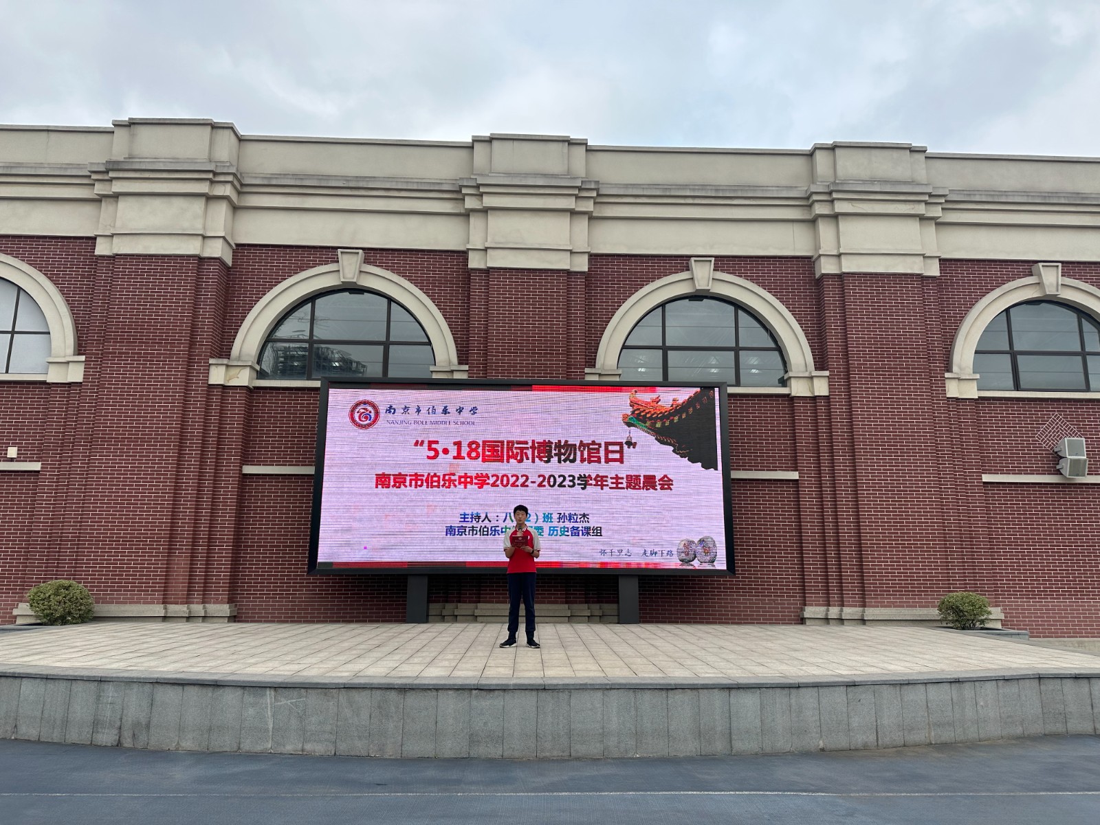 cbc4d6991e860400ea8bda3bede6069.jpg