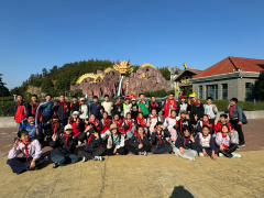 【红领巾在线】交通安全伴我行——法制副校长进校园第十周升旗仪式