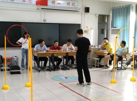 培育大国工匠   锤炼技能人才_html_m1326448c.png