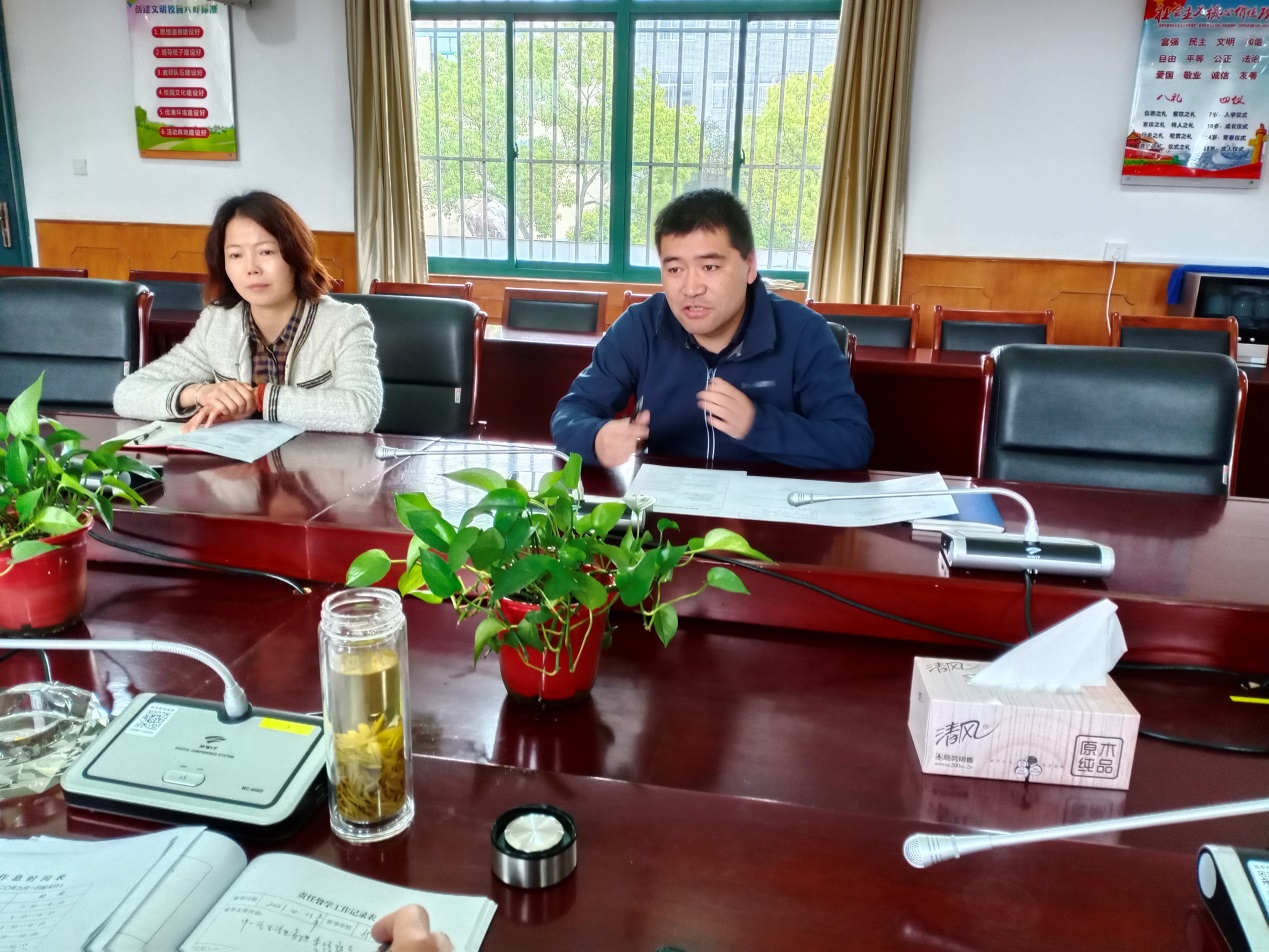 0  4月份责任督学工作纪实_html_m6b8bff57.jpg