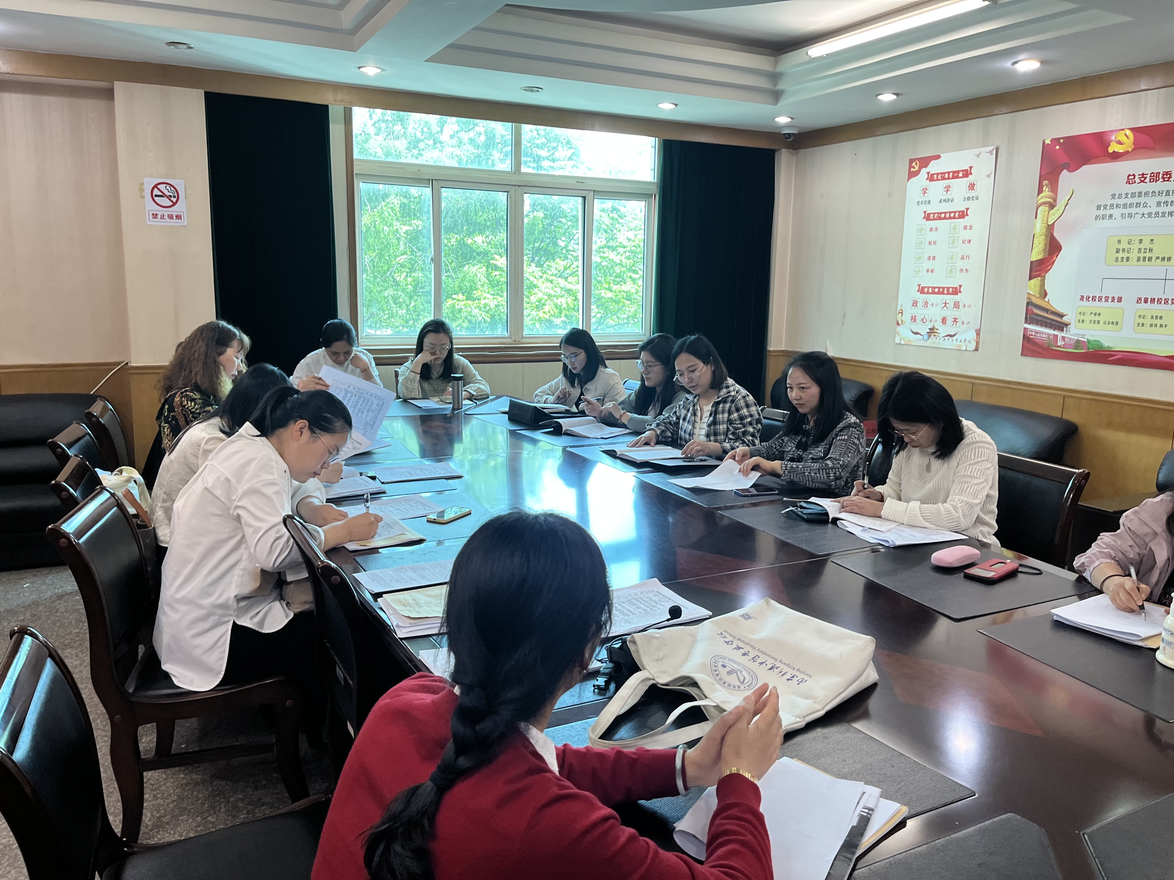 迈皋桥英语区公开课通讯稿_html_m27bb9783.jpg