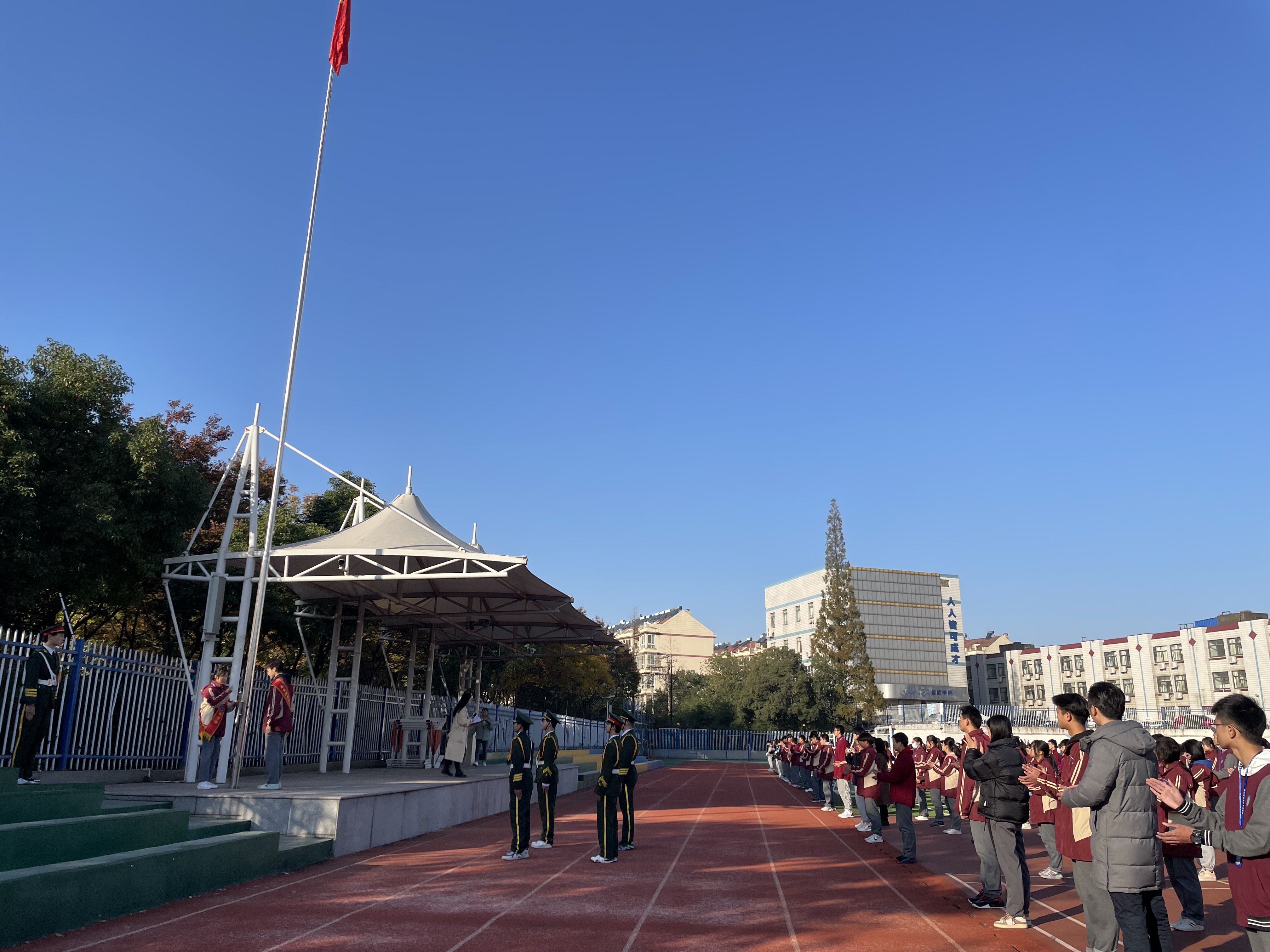 2021.11.15-预防秋冬季传染病 守护健康校园_html_2e3235b8.jpg