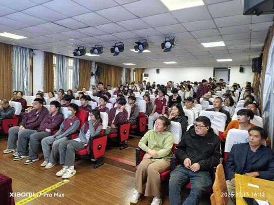 学测动员会123_html_d7855d0.jpg