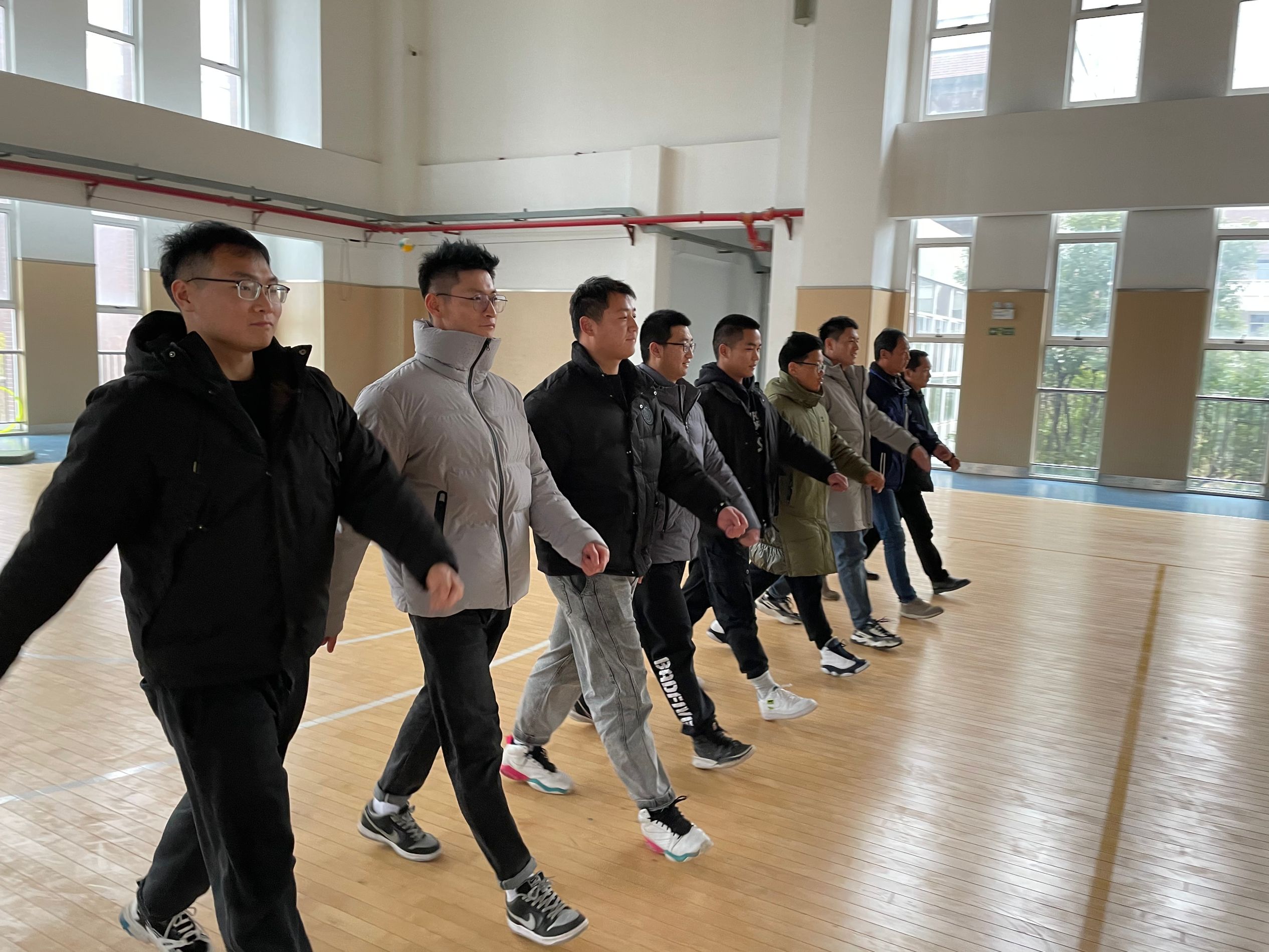 【灵美龙小】2021—2022学年第二学期龙潭中心小学体育组第一次集体备课