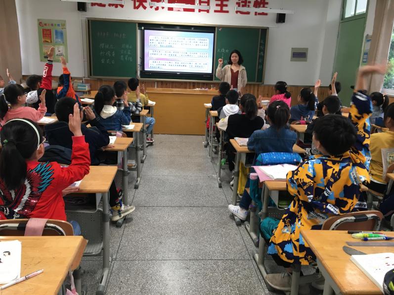 5月新闻报道_html_2c9f7c88.jpg