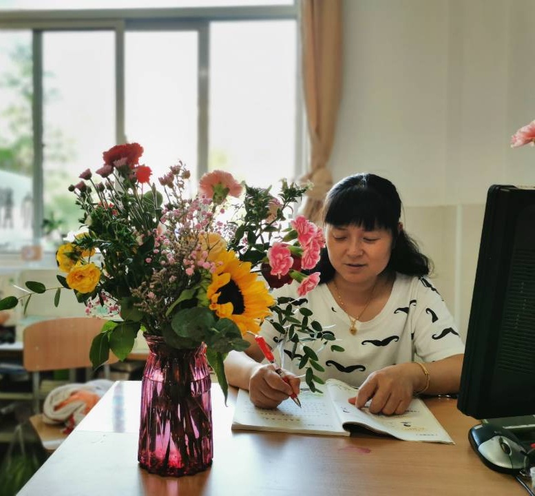 【江韵先锋】做学生的贴心人 --栖霞区龙潭街道长江小学  赵春花事迹介绍