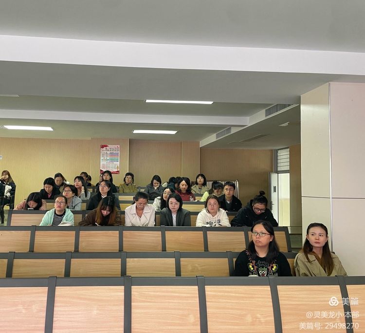 【灵美龙小&middot;党建】龙潭中心小学组织全体教师学习贯彻习近平总书记在全国教育大会上的重要讲话精神_html_mec048b4.jpg