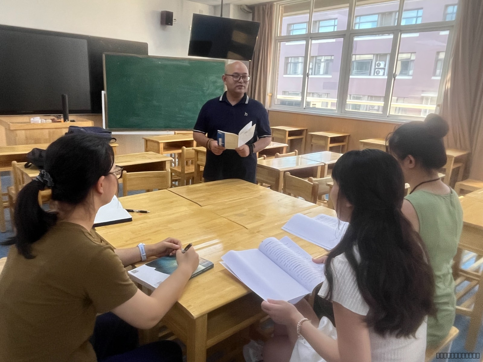 【灵美龙小●备课组】龙潭中心小学心理备课组开展第一次集体备课活动