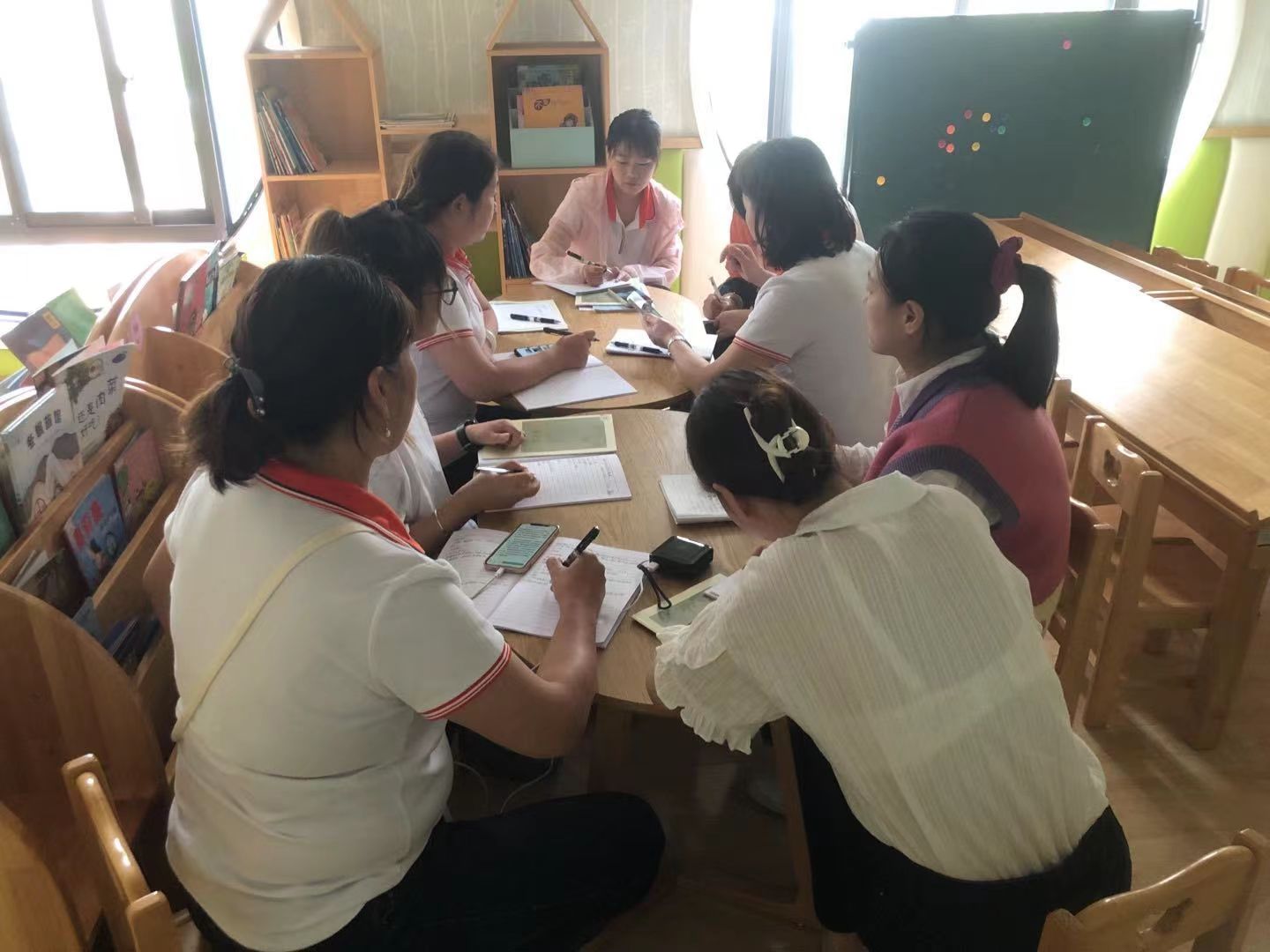 【枫香栖幼】“研”中求索 共享“晨”光  ——栖幼五福园健康领域组教研活动（二）