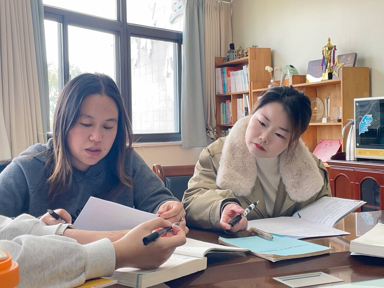 240227凝智慧共审议——栖幼五福园大班组《准备上小学》课程审议活动暨课程中心组活动（二）_html_m1b09fdda.jpg