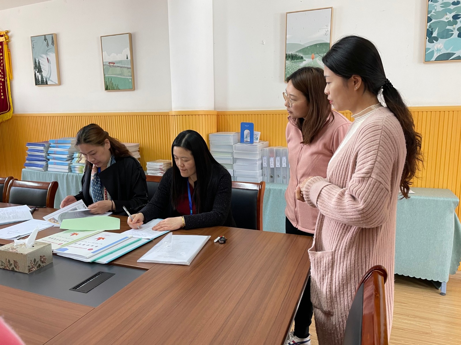 【枫香栖幼】督学检查促提高 优化办园促发展 ——栖霞幼儿园红枫园迎接督学检查