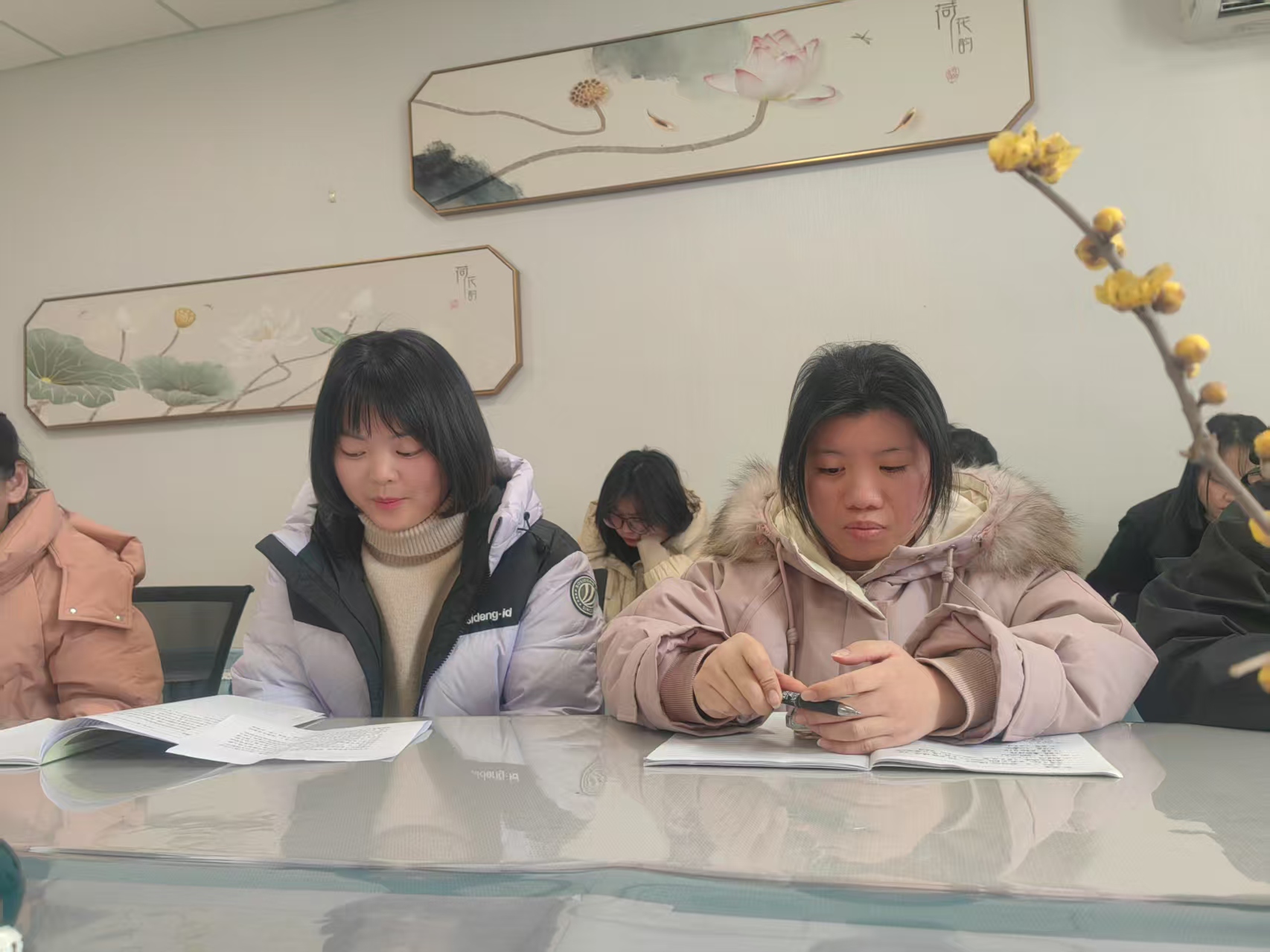 250113拾取微光 汇聚星河_html_7ff94c59.jpg
