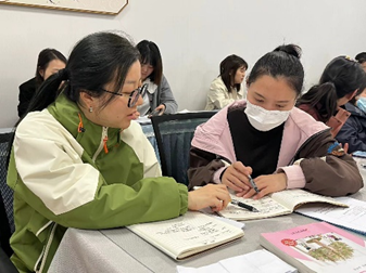 240410视导明方向检查促提升——栖霞幼儿园翡翠天域园基于一日活动优化的半日活动组织与环境创设业务会议_html_m783d4330.png