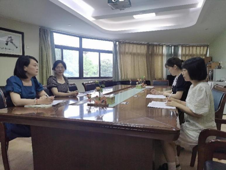 【枫香栖幼】聚焦新学期主题 推进课程实施  ——栖霞幼儿园五福园课程中心组活动（九）