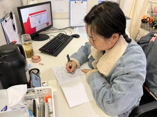 221129基于儿童 聚焦游戏——栖霞幼儿园翡翠天悦园课程游戏化专题学习活动_html_m28abd25d.jpg