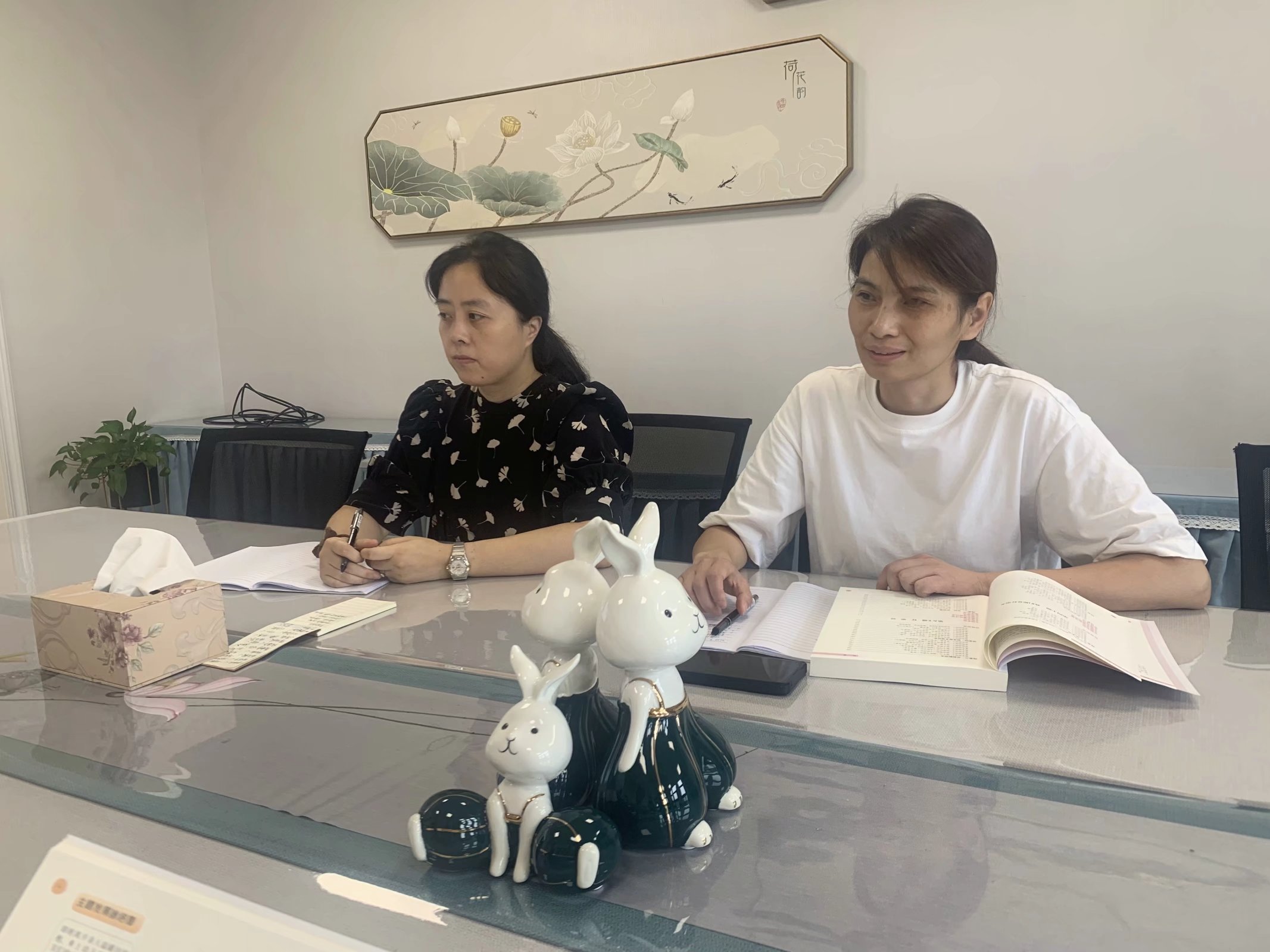 220825聚焦课程审议 明确课程思路——栖幼翡翠天域园新学期课程审议_html_4fe0ac0a.jpg