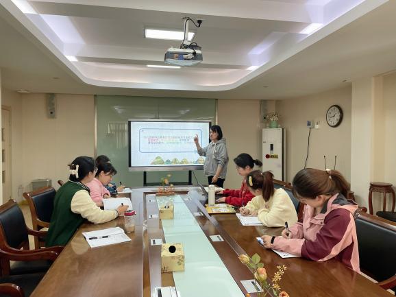 【枫香栖幼】学观察 慧观察  ——栖霞幼儿园五福园游戏组教研活动（六）